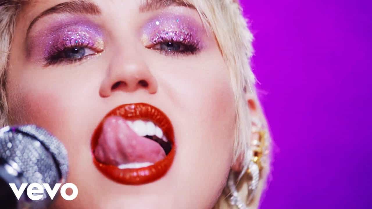 MIDNIGHT SKY LYRICS - Miley Cyrus MIDNIGHT SKY LYRICS - Miley Cyrus